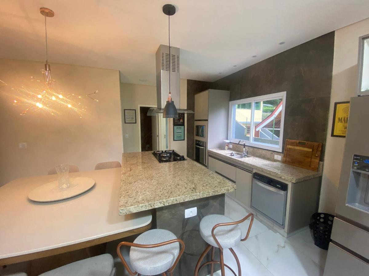 Hostyn Casa Manancial -4 Suites E Natureza Proxima Ao Capivari Campos do Jordão Eksteriør billede